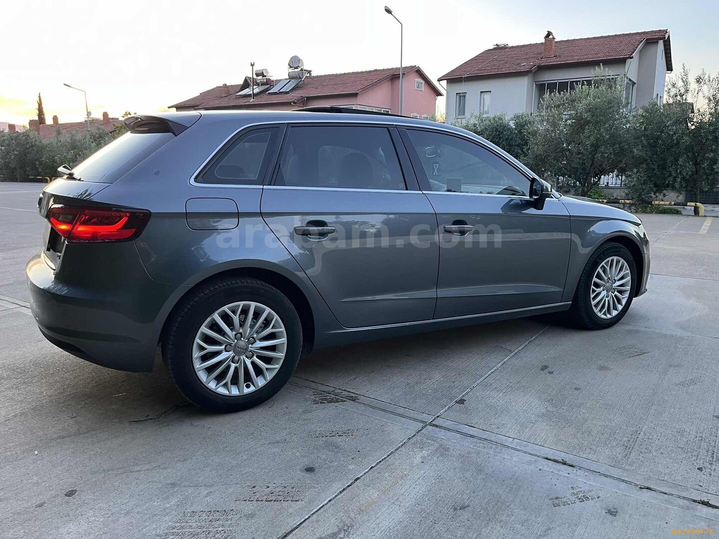 Galeriden Audi A3 Sportback 1.6 TDI Ambiente 2015 Model Manisa 110.000 km Gri 7