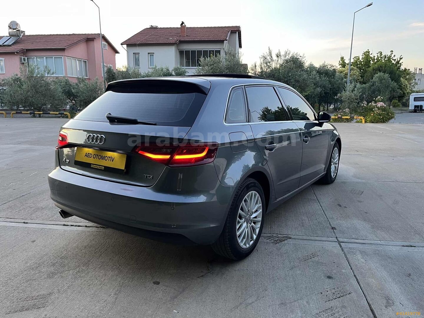 Galeriden Audi A3 Sportback 1.6 TDI Ambiente 2015 Model Manisa 110.000 km Gri 5