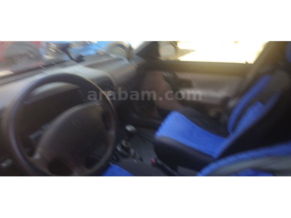 ALTINTOP GARAJDAN 1997 MODEL RENAULT 19