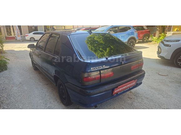 ALTINTOP GARAJDAN 1997 MODEL RENAULT 19