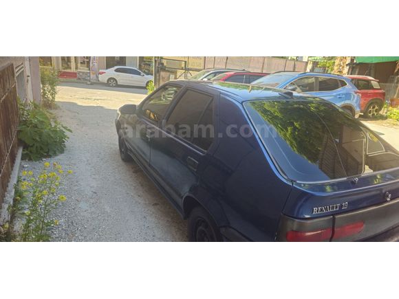 ALTINTOP GARAJDAN 1997 MODEL RENAULT 19