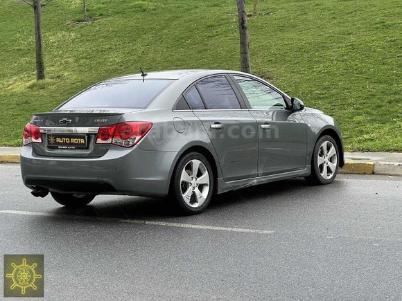 HATASIZ SUNROOFLU GHEVROLET CRUZE 1.6 LS PLUS