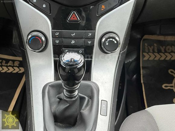 HATASIZ SUNROOFLU GHEVROLET CRUZE 1.6 LS PLUS