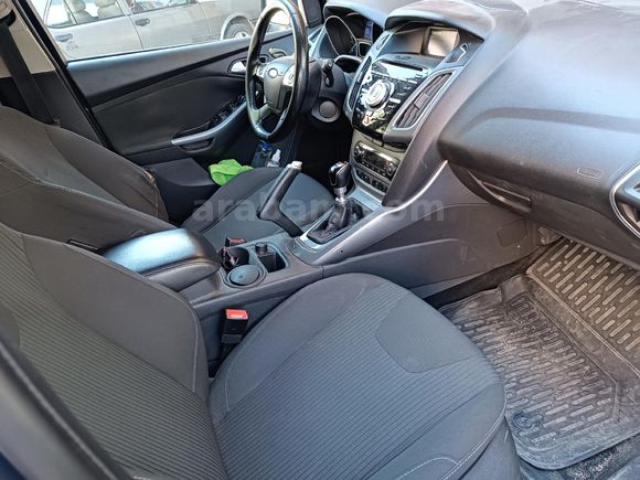 Ford Focus 3 115 hp1.6 TDCi Titanium  aile aracı