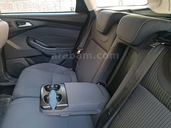 Ford Focus 3 115 hp1.6 TDCi Titanium  aile aracı