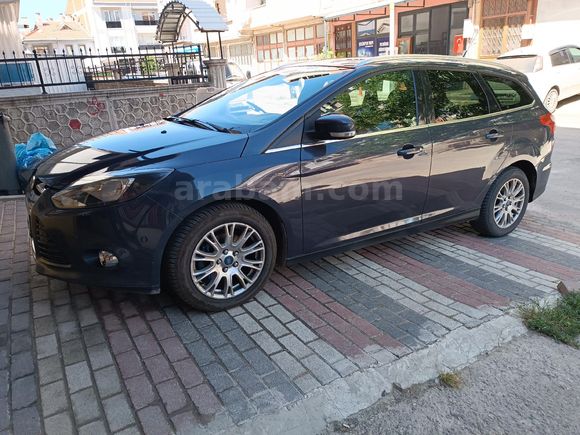 Ford Focus 3 115 hp1.6 TDCi Titanium  aile aracı
