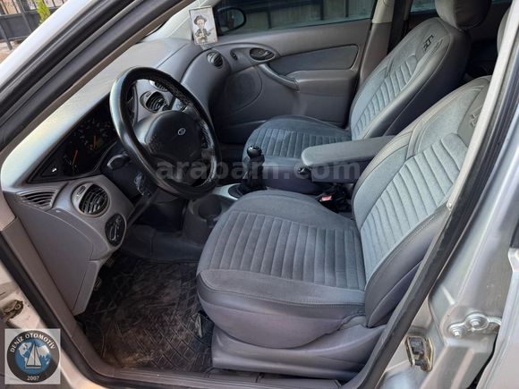 DENİZ OTOMOTİVDEN FORD FOCUS 1.6 AMBİENTE 2001 MODEL