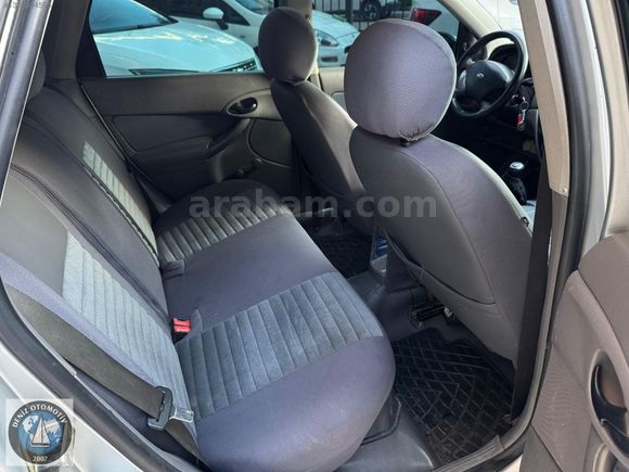 DENİZ OTOMOTİVDEN FORD FOCUS 1.6 AMBİENTE 2001 MODEL