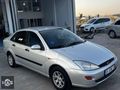 Ford focus 1.6 Ambiente 2000 model