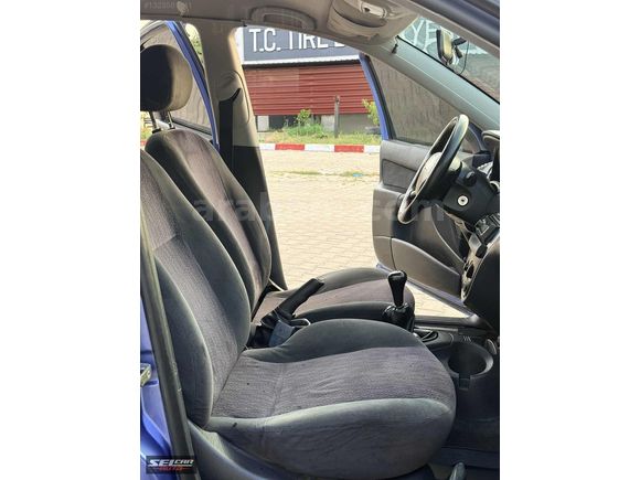 SELCAR'dan FORD FOCUS 1.6 AMBİENTE KLİMALI BENZİN +LPG'Lİ