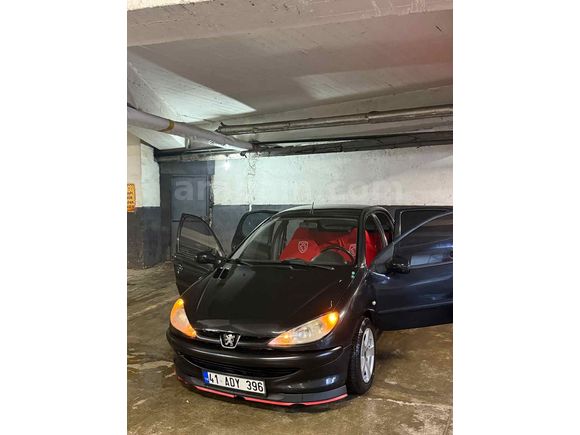 Sahibinden Peugeot 206 1.4 XR 2000 Model 