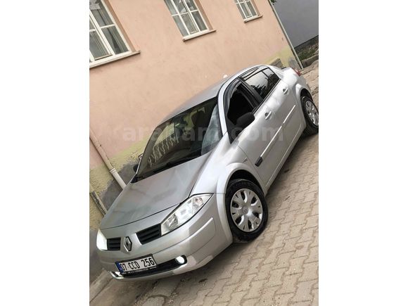 Sahibinden Renault Megane 1.6 Authentique 2005 Model 