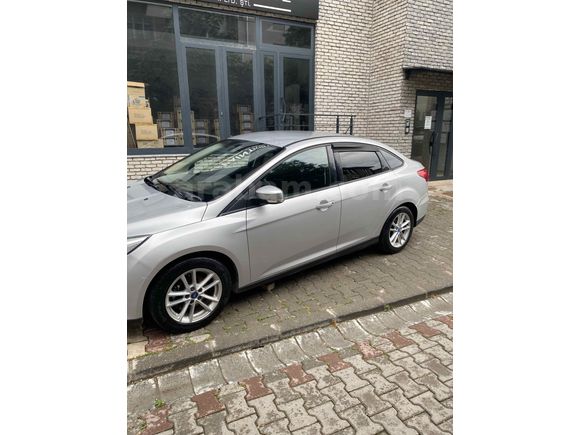 Sahibinden Ford Focus 1.6 Ti-VCT Trend X 2015 Model 