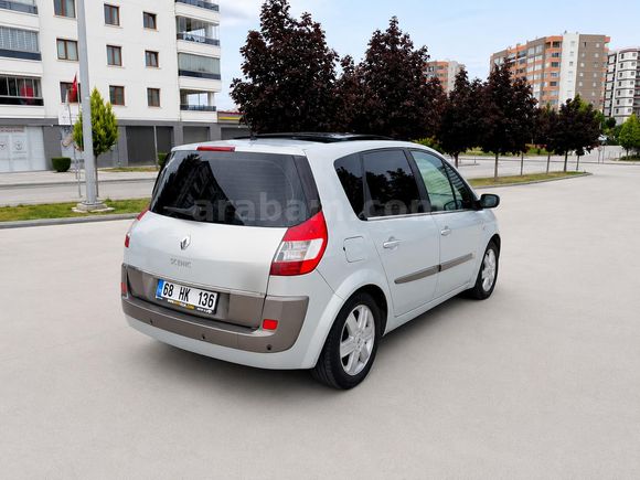 Sahibinden Renault Scenic 1.6 Dynamique 2004 Model