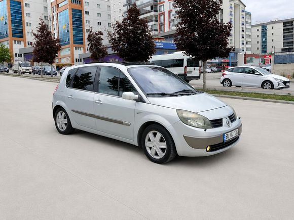 Sahibinden Renault Scenic 1.6 Dynamique 2004 Model