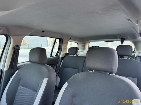 TUNA'DAN/2015 ÇIKIŞLI/DACİA LOGAN MCV 1.5DCİ/OTOMOBİL RUHSATLI