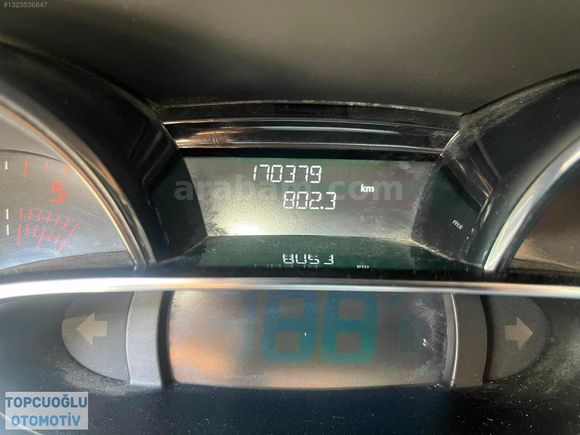 TOPCUOGLU OTOMOTİV*2018 MODEL RENAULT CLİO 1.5 DCİ MAKYAJLI KASA
