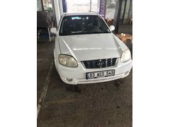 Sahibinden Hyundai Accent 1.3 GL Active 2005 Model  310.000 km Beyaz