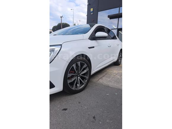 Sahibinden Renault Megane 1.3 TCe Joy 2021 Model
