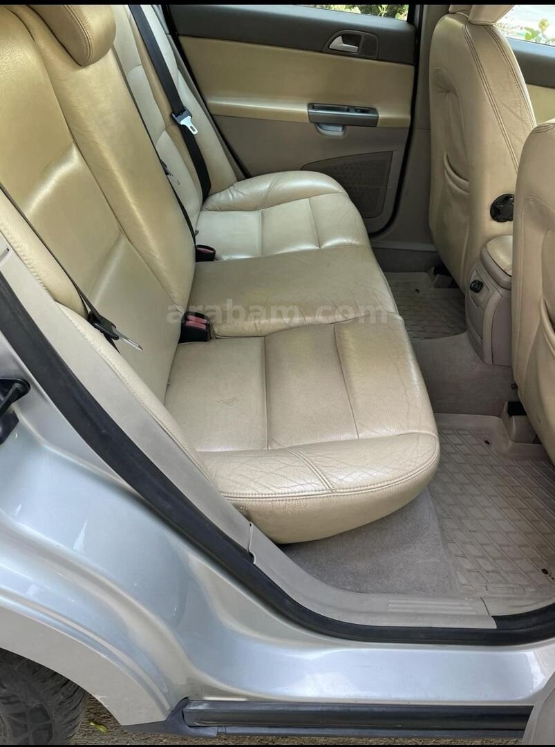 Sahibinden Volvo V50 1.8 2005 Model Ankara 217.000 km Gri (Gümüş) 6