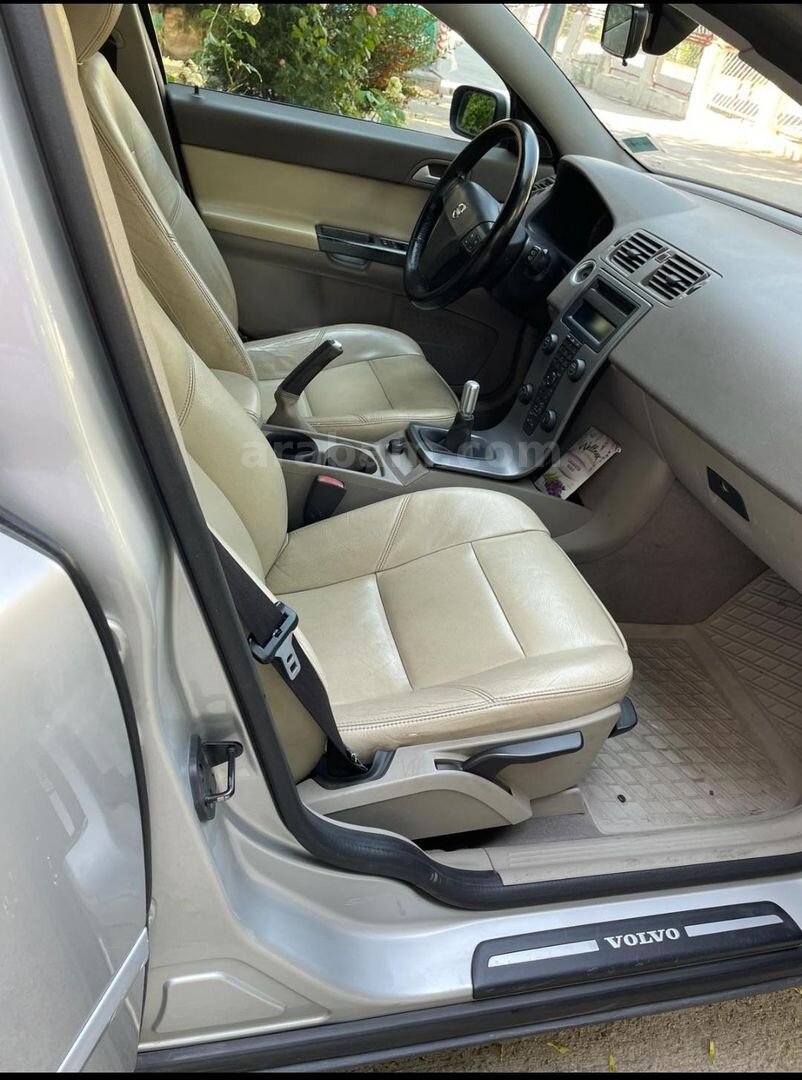 Sahibinden Volvo V50 1.8 2005 Model Ankara 217.000 km Gri (Gümüş) 5