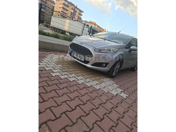 Sahibinden Ford Fiesta 1.5 TDCi Titanium X 2013 Model