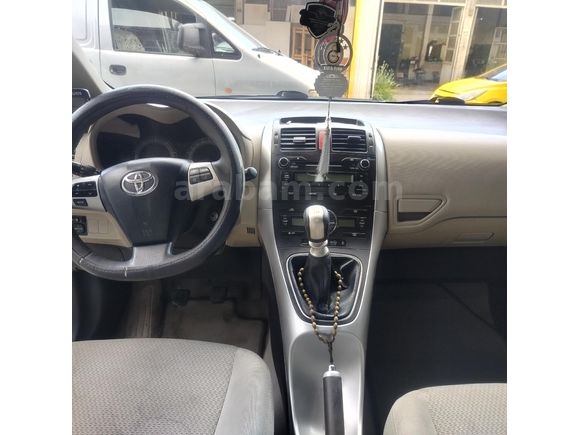 Sahibinden Toyota Auris 1.4 D-4D Comfort Extra 2012 Model Malatya 180.000 km Siyah