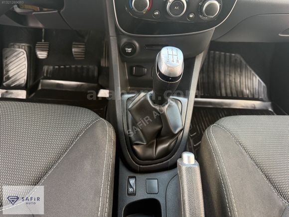 SAFİR AUTO 2018 RENAULT CLİO 1.5 DİZEL JOY MANUEL 117 BİN KM DE