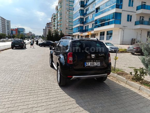 Sahibinden Dacia Duster 1.5 dCi Laureate 2011 Model  264.000 km Siyah