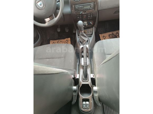 Sahibinden Dacia Duster 1.5 dCi Laureate 2011 Model  264.000 km Siyah