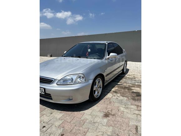 ACİLİYETİ VAR Honda Civic 1.6 i ES 2001 Model 