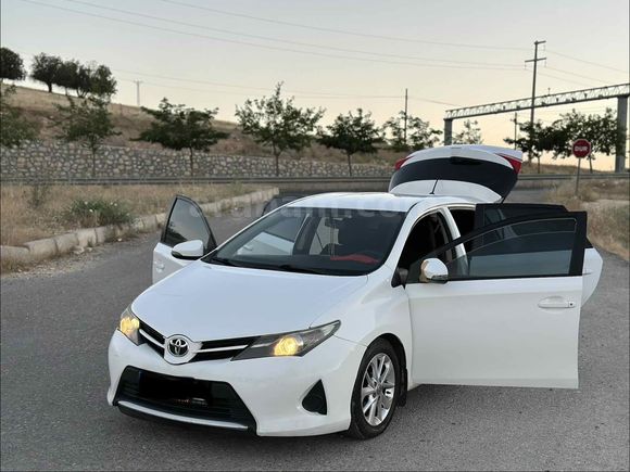 Sahibinden Toyota Auris 1.33 Life 2013 Model 