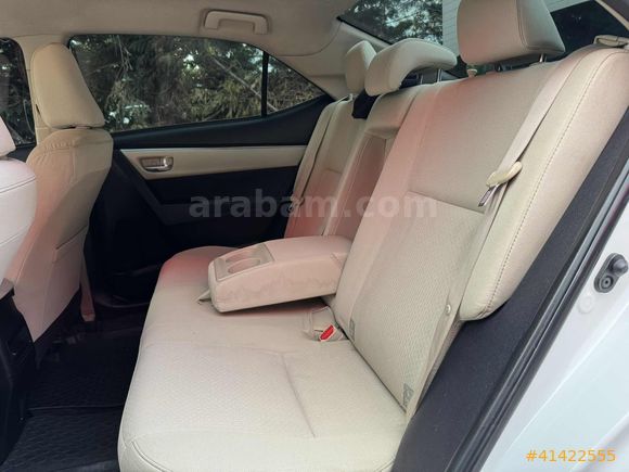 ASLAN MOTORS'DAN TERTEMİZ BAKIMLI AİLE ARACI