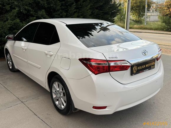 ASLAN MOTORS'DAN TERTEMİZ BAKIMLI AİLE ARACI
