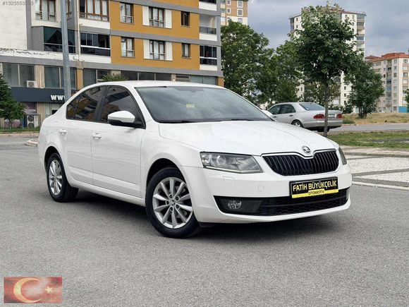 2016 MODEL 163.000 KM'de BOYASIZ HATASIZ MASRAFSIZ OCTAVİA STYLE