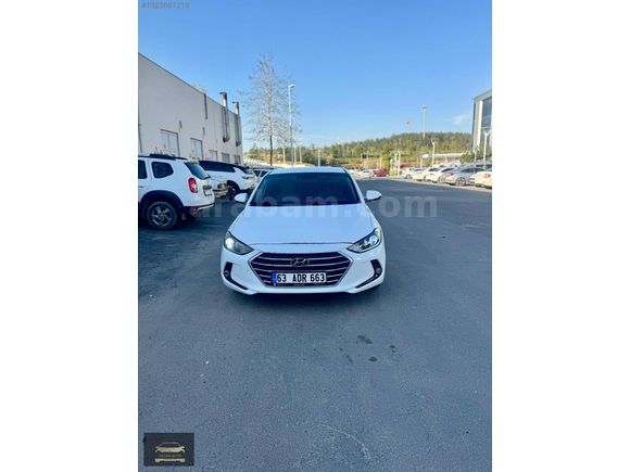 ÖZCAN OTOMOTİV den Temiz bakımlı otomatik elentra