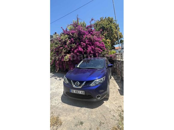Sahibinden Nissan Qashqai 1.5 dCi değişensizz tek parça boyalı 
2016 Model  248.000