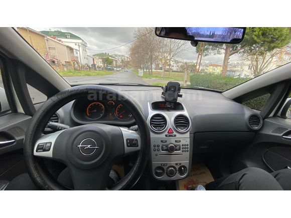 Sahibinden Opel Corsa 1.2 Twinport Essentia 2013 Model  101.000 km Beyaz