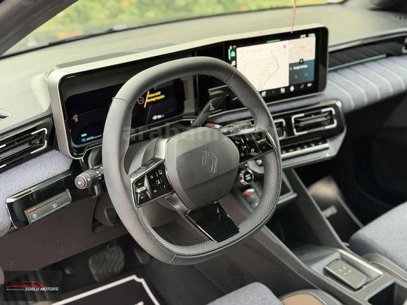 2025 RENAULT R5 E-Tech EV52 Techno/ÇİFT RENK/HATASIZ 6900 KM DE