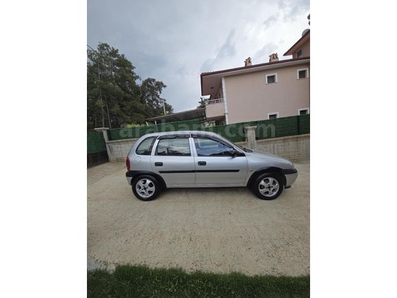 Tam Otomatik Sahibinden Opel Corsa 1.4 CD
