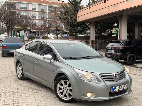 Sahibinden Toyota Avensis 1.6 Elegant Extra 2012 Model