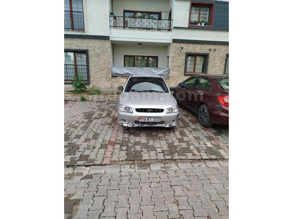 Sahibinden Hyundai Accent 1.5 1.5i GLS 2001 Model