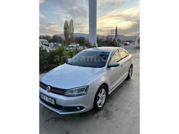 Sahibinden Volkswagen Jetta 1.4 TSi Comfortline 2013 Model  202.000 km Gri