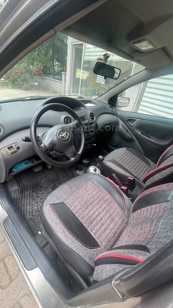 Galeriden Toyota Yaris 1.0 Terra 2004 Model Samsun 224.000 km Gri 7