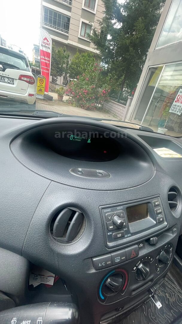 Galeriden Toyota Yaris 1.0 Terra 2004 Model Samsun 224.000 km Gri 5
