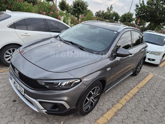 Sahibinden Fiat Egea Cross 1.4 Fire Lounge 2023 Model Lounge Paket