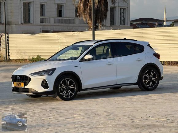 TAŞAR OTOMOTİV DEN 2023 FORD FOCUS ACTIVE X OTOMATİK