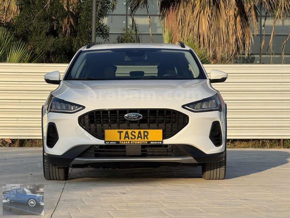 TAŞAR OTOMOTİV DEN 2023 FORD FOCUS ACTIVE X OTOMATİK