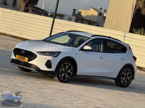 TAŞAR OTOMOTİV DEN 2023 FORD FOCUS ACTIVE X OTOMATİK