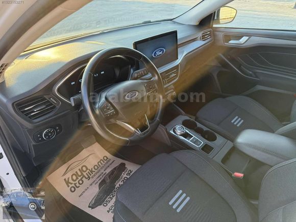 TAŞAR OTOMOTİV DEN 2023 FORD FOCUS ACTIVE X OTOMATİK